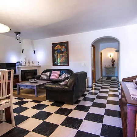 Schoene Und Ruhige Villa Auf Dem Lande, Fuer 6 Personen Mit Wifi Inklusive 3 Km Von Pollensa